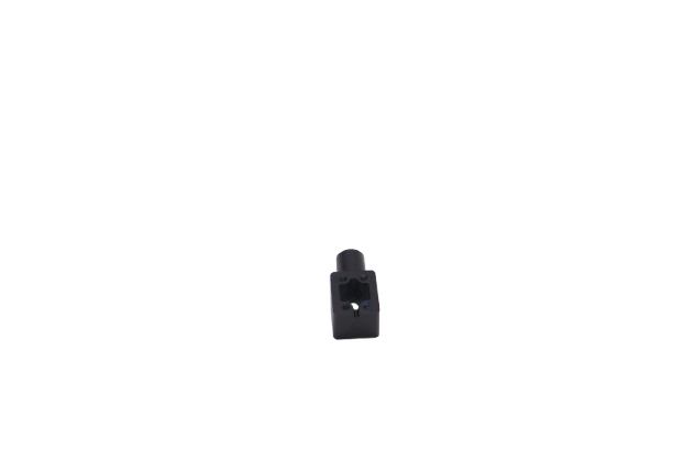 G4 Pole Connector